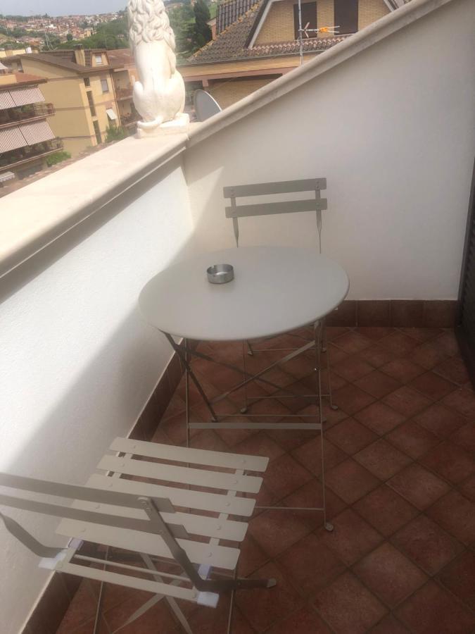 モンテロトンド Casa Nicoleヴィラ エクステリア 写真