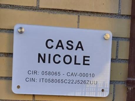 モンテロトンド Casa Nicoleヴィラ エクステリア 写真
